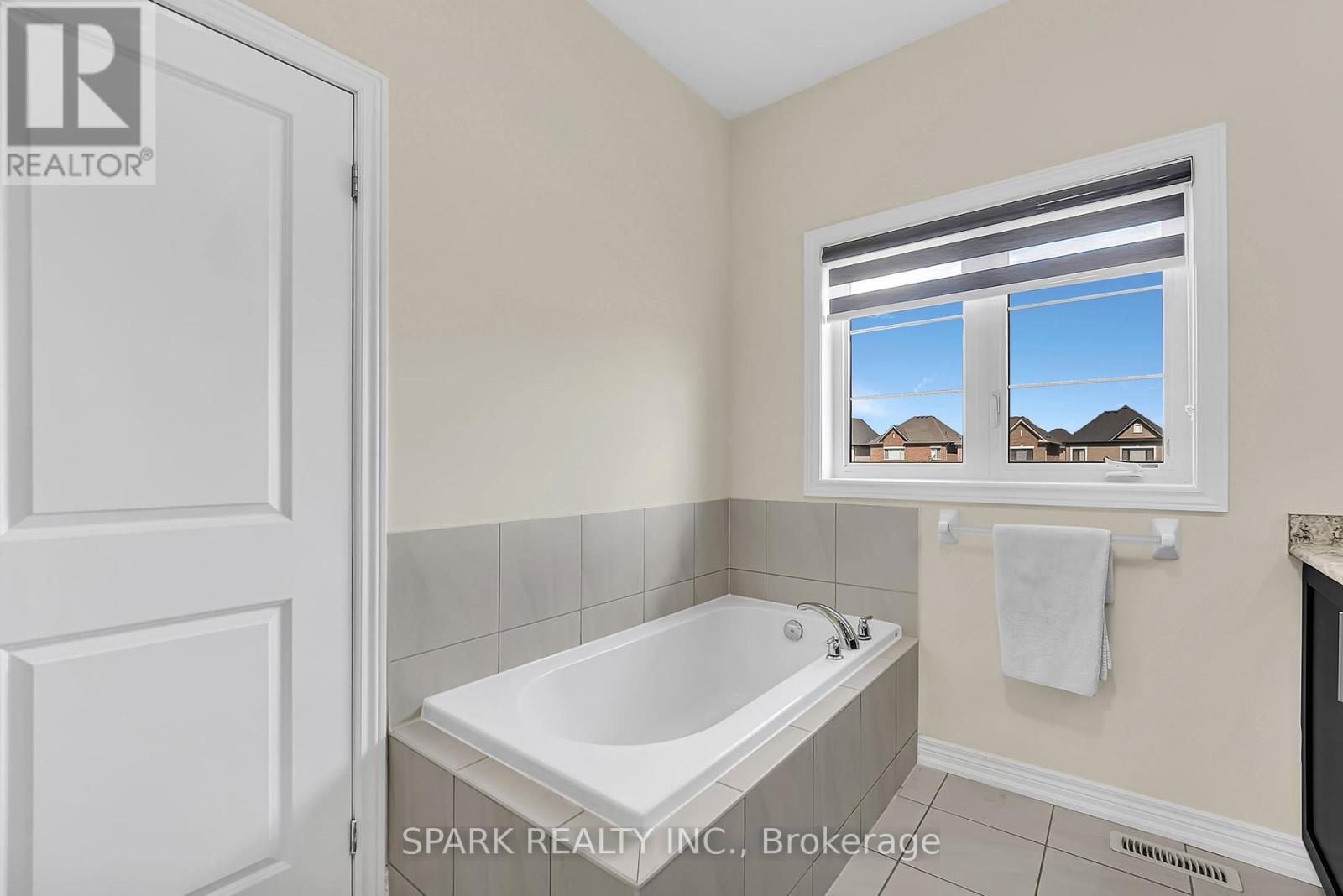 5 Boathouse Road, Brampton, Ontario  L7A 5B4 - Photo 29 - W12382680