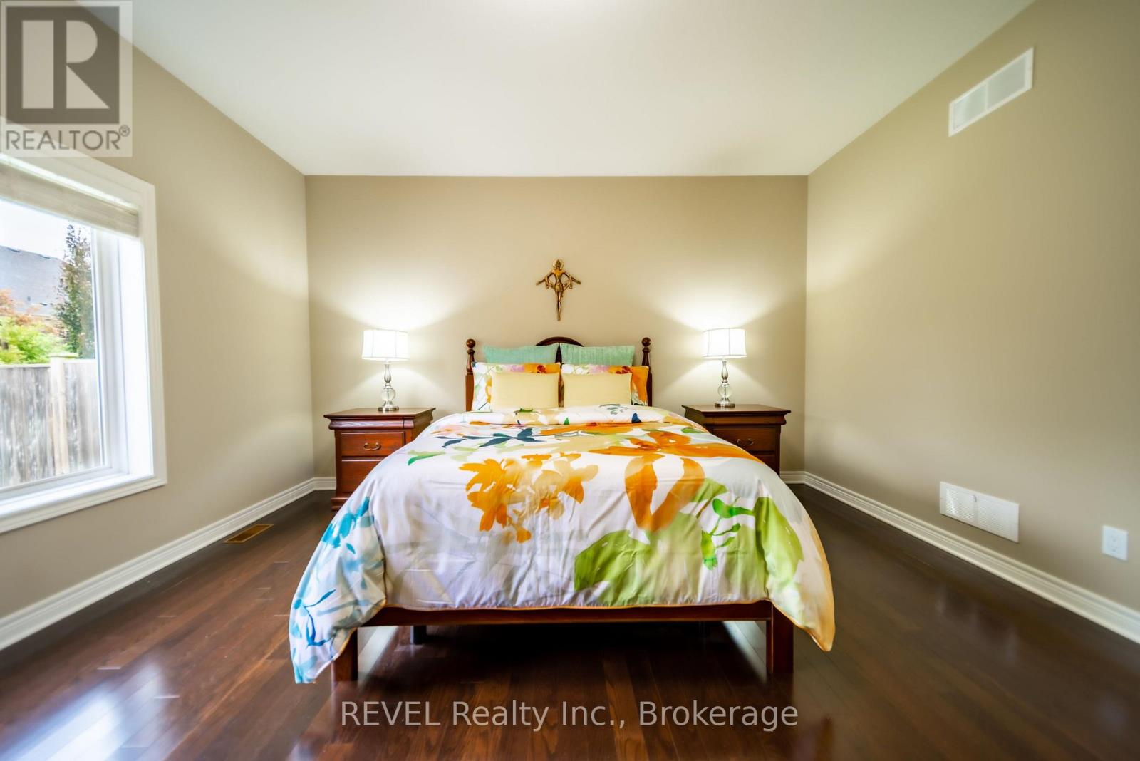 5 Tulip Tree Road, Niagara-On-The-Lake, Ontario  L0S 1J1 - Photo 18 - X12382692