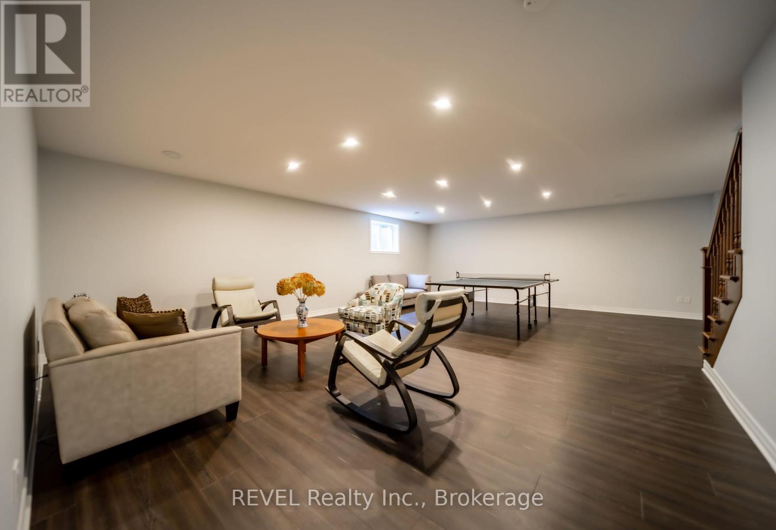 5 Tulip Tree Road, Niagara-On-The-Lake, Ontario  L0S 1J1 - Photo 5 - X12382692