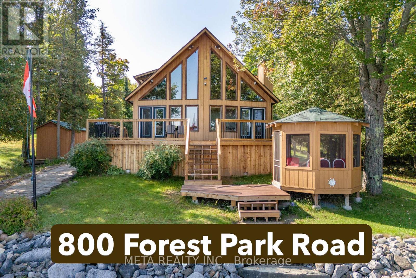 800 Forest Park Road, Laurentian Valley, Ontario  K8A 6W2 - Photo 1 - X12382666