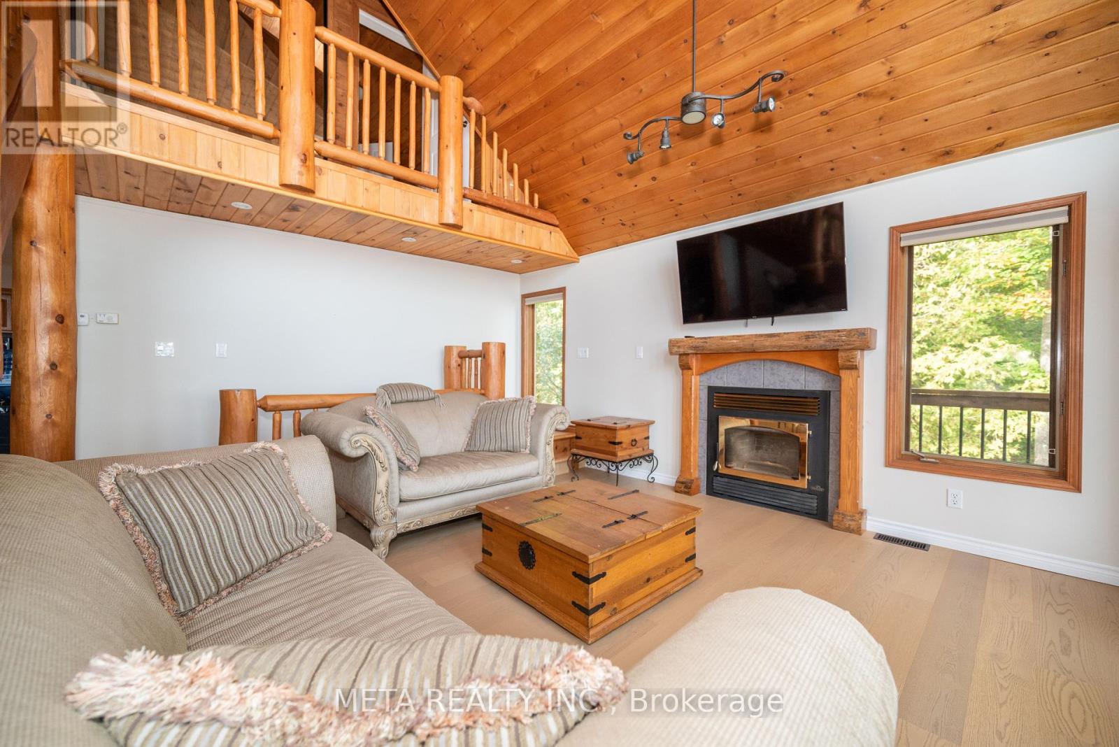 800 Forest Park Road, Laurentian Valley, Ontario  K8A 6W2 - Photo 11 - X12382666