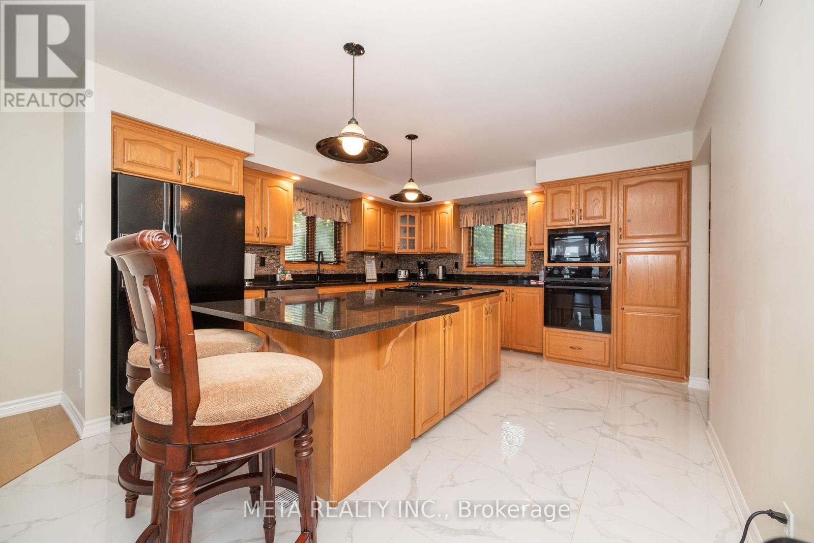 800 Forest Park Road, Laurentian Valley, Ontario  K8A 6W2 - Photo 21 - X12382666