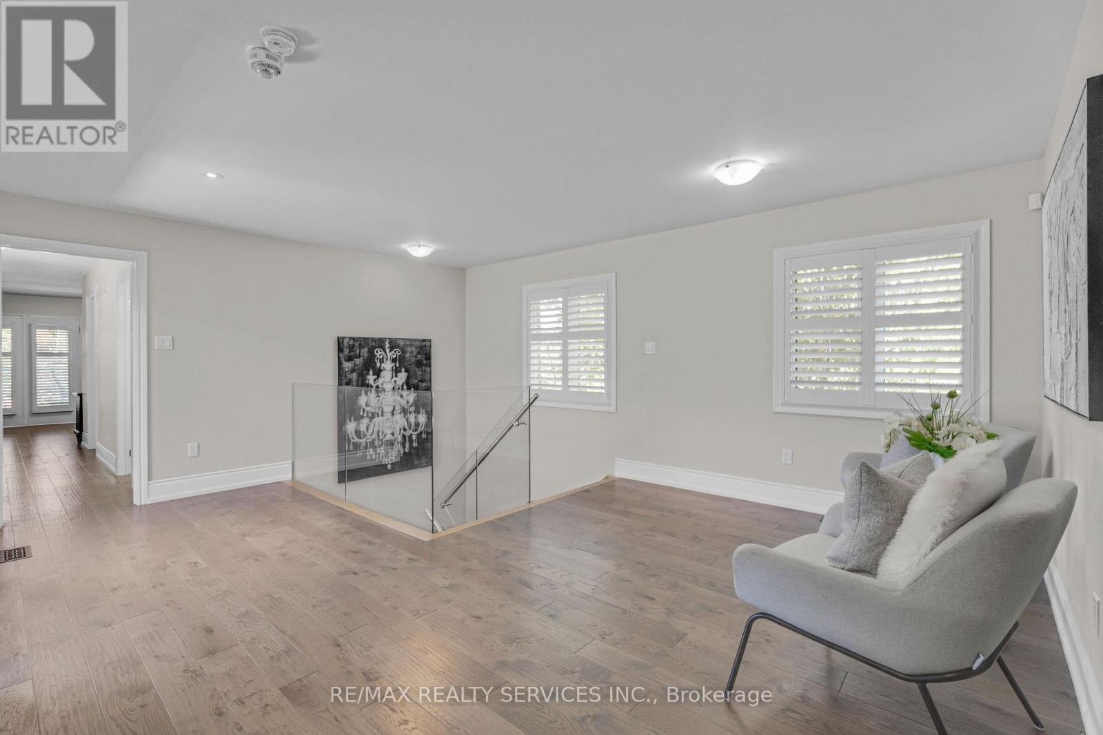 958 Beach Boulevard, Hamilton (Hamilton Beach), Ontario  L8H 6Z4 - Photo 21 - X12382681