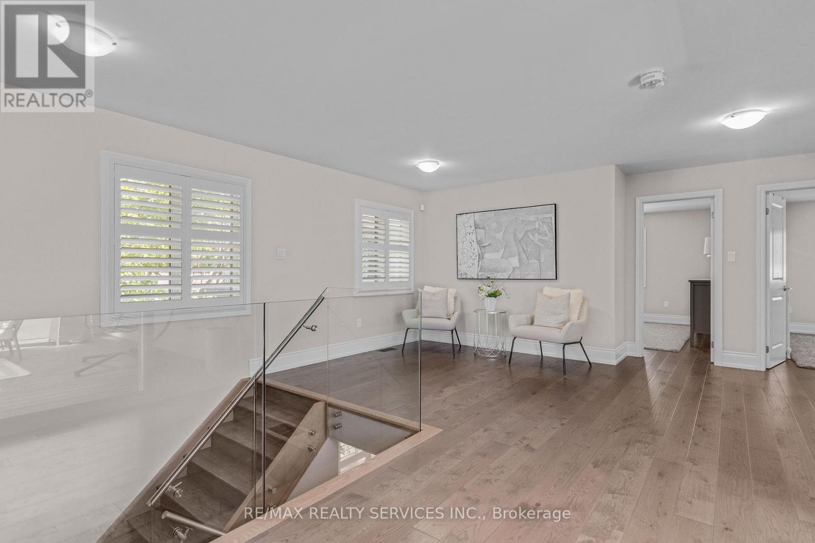 958 Beach Boulevard, Hamilton (Hamilton Beach), Ontario  L8H 6Z4 - Photo 22 - X12382681