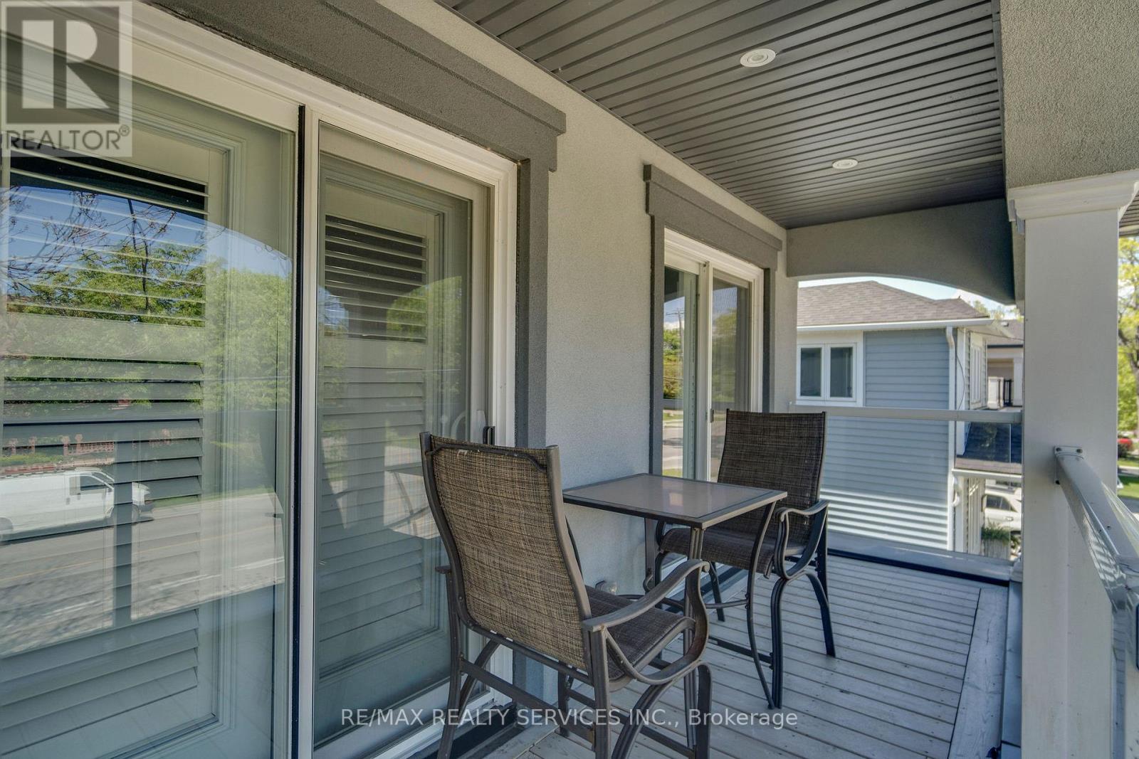 958 Beach Boulevard, Hamilton (Hamilton Beach), Ontario  L8H 6Z4 - Photo 26 - X12382681