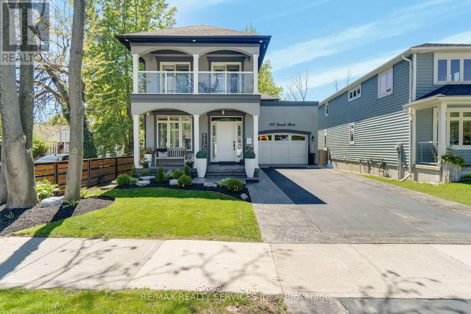 958 Beach Boulevard, Hamilton (Hamilton Beach), Ontario  L8H 6Z4 - Photo 49 - X12382681