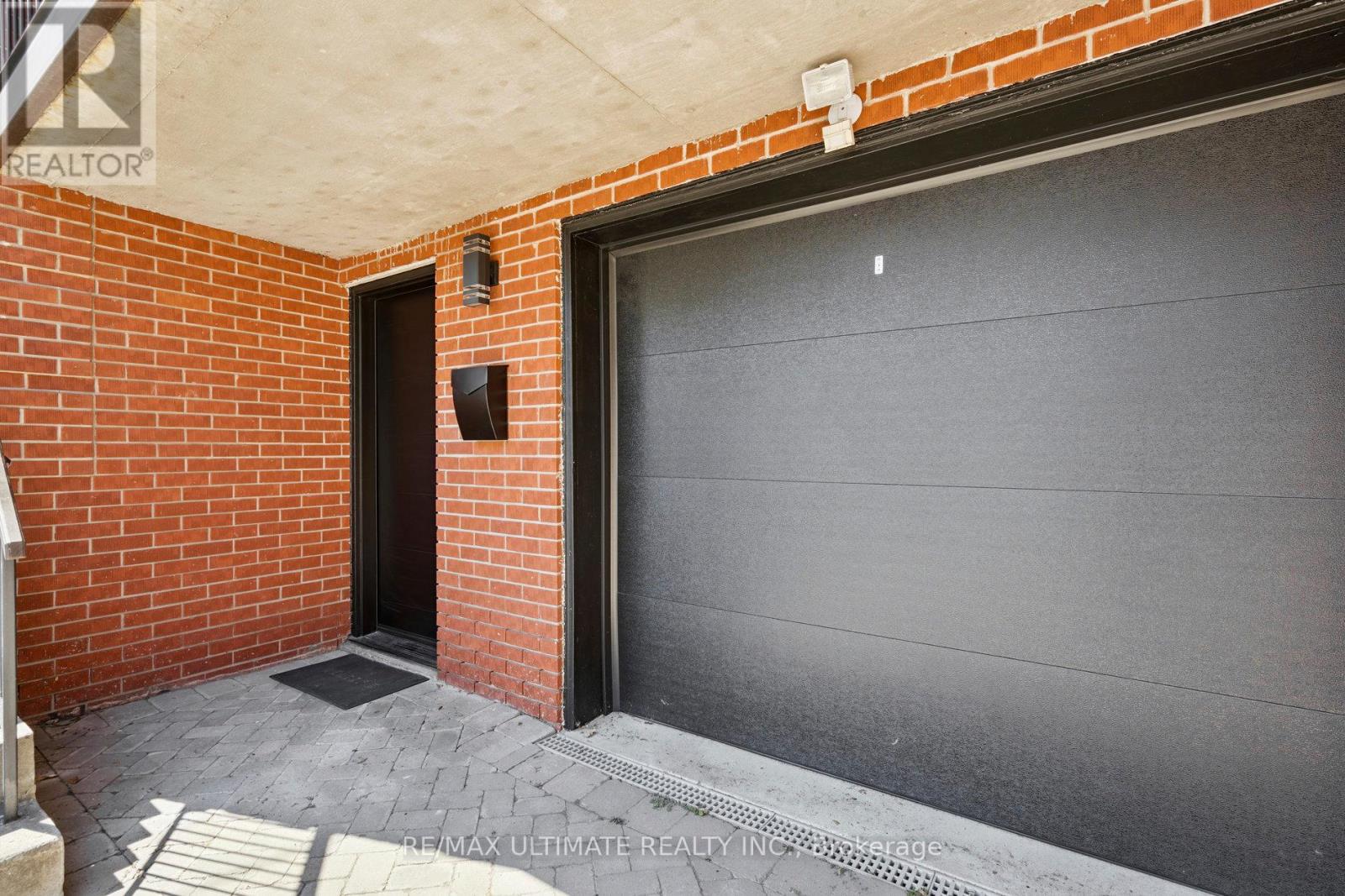 Property at 14 SYNDICATE AVENUE image 4