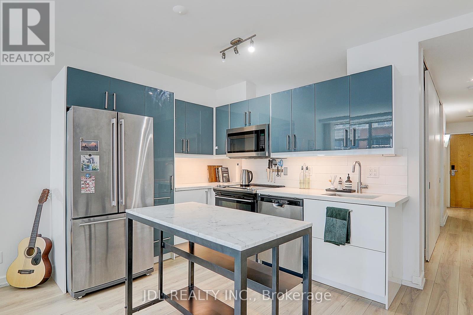 610 - 36 Blue Jays Way, Toronto, Ontario  M5V 3T3 - Photo 8 - C12382690
