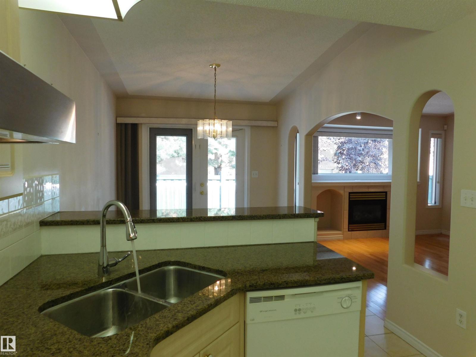 103 Falconer Co Nw Nw, Edmonton, Alberta  T6R 2V8 - Photo 10 - E4456194