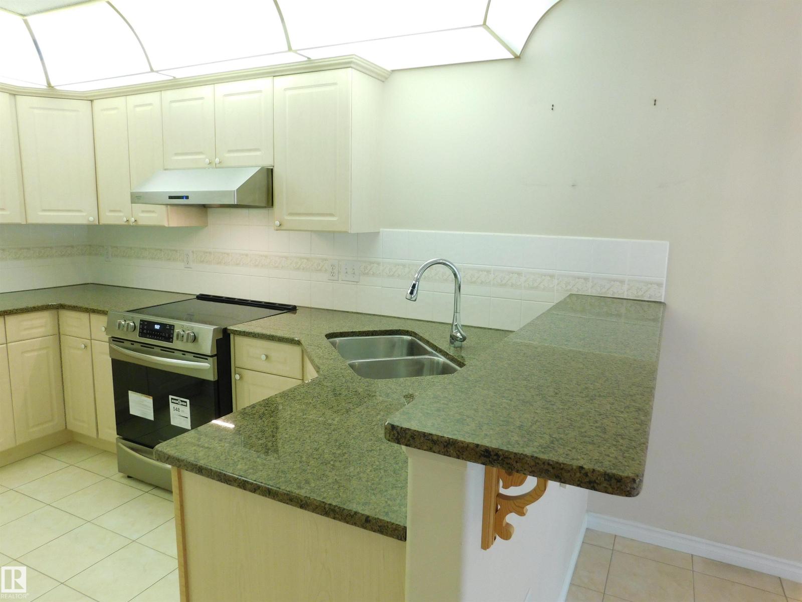 103 Falconer Co Nw Nw, Edmonton, Alberta  T6R 2V8 - Photo 13 - E4456194