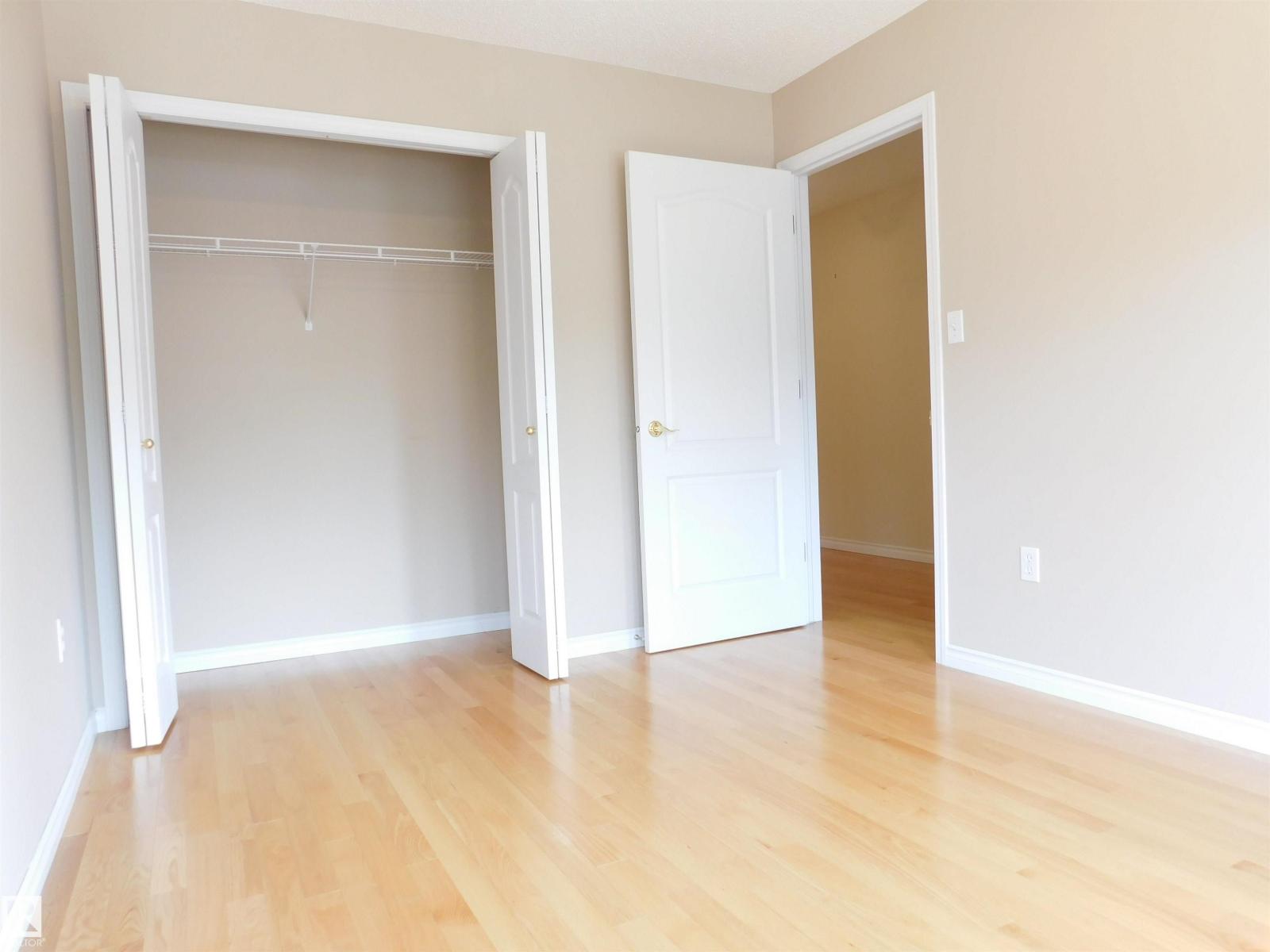 103 Falconer Co Nw Nw, Edmonton, Alberta  T6R 2V8 - Photo 3 - E4456194