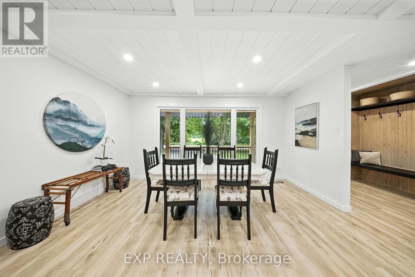 92 Mary Street, Clearview, Ontario  L0M 1G0 - Photo 13 - S12382697