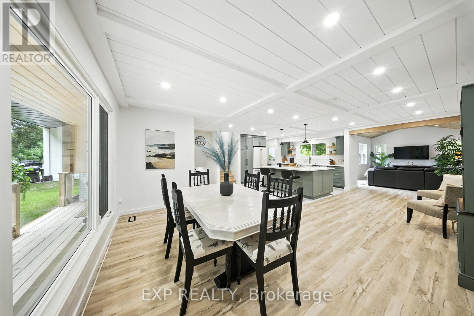 92 Mary Street, Clearview, Ontario  L0M 1G0 - Photo 15 - S12382697