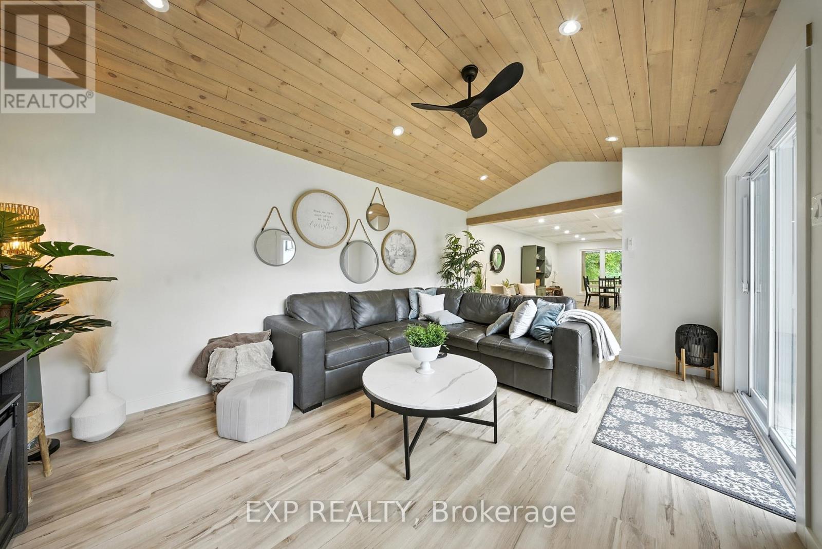 92 Mary Street, Clearview, Ontario  L0M 1G0 - Photo 20 - S12382697