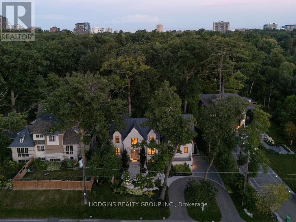 238 Mineola Road W, Mississauga (Mineola), Ontario  L5G 2C9 - Photo 46 - W12382393