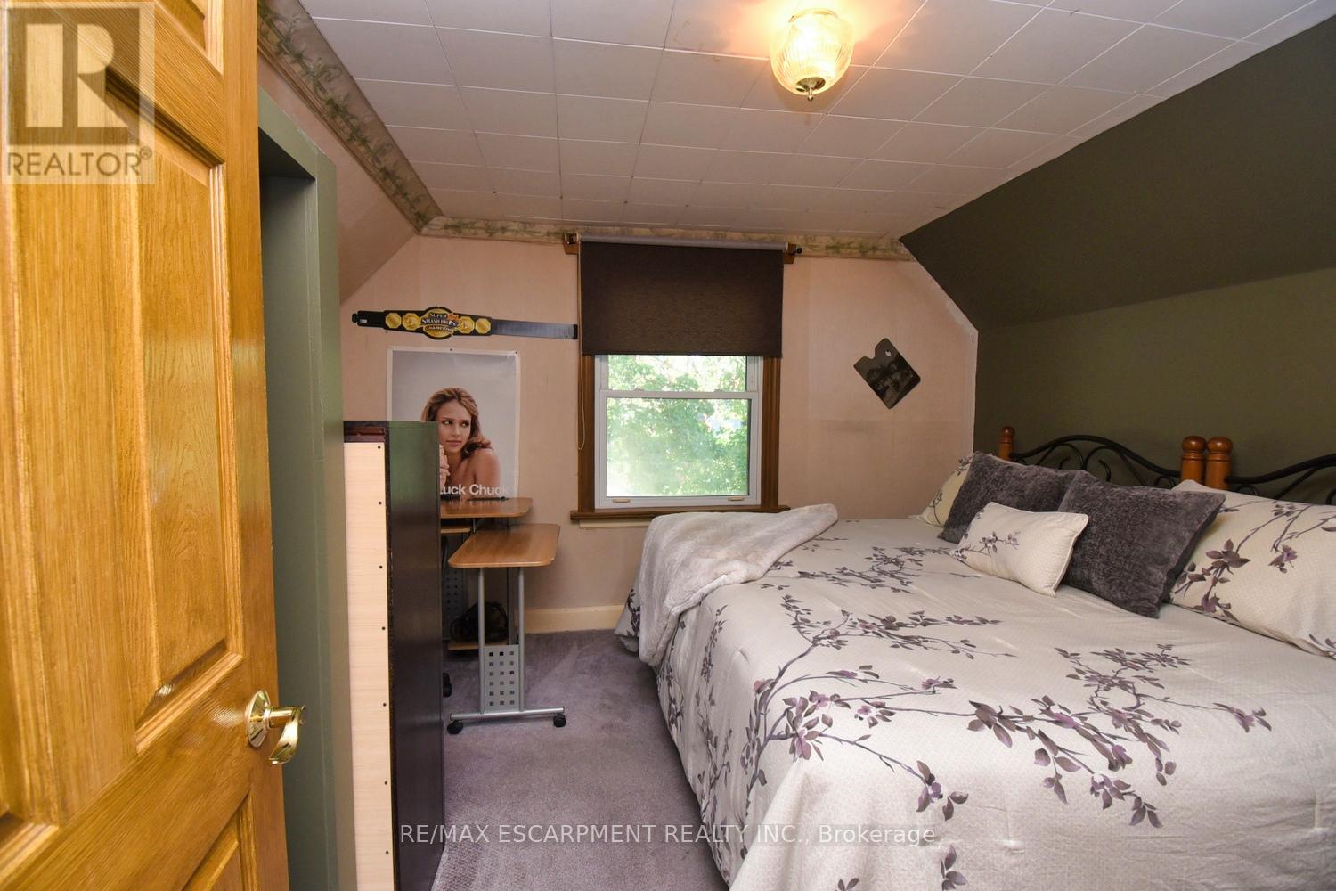 251 East 31st Street, Hamilton, Ontario  L8V 3P6 - Photo 18 - X12382722