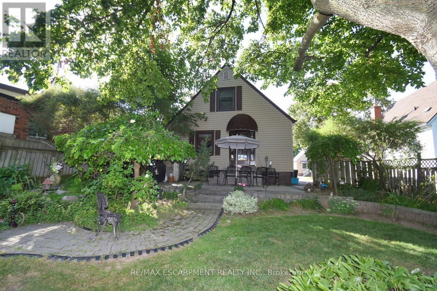 251 East 31st Street, Hamilton, Ontario  L8V 3P6 - Photo 21 - X12382722