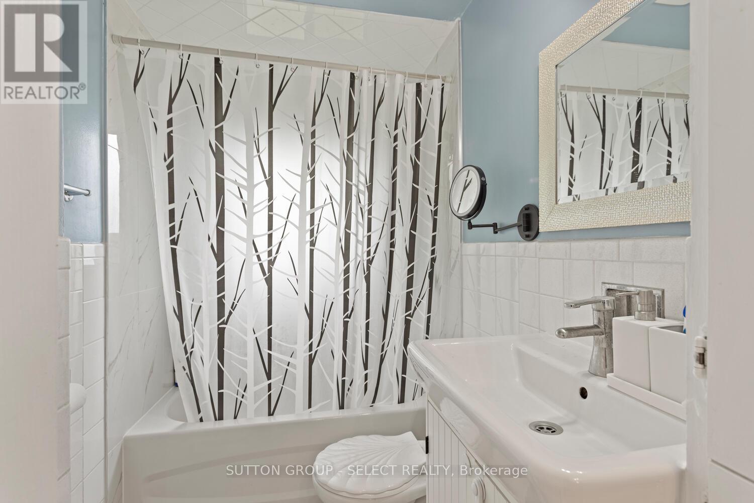 317 Belfield Street, London East (East A), Ontario  N5Y 2J9 - Photo 38 - X12382767