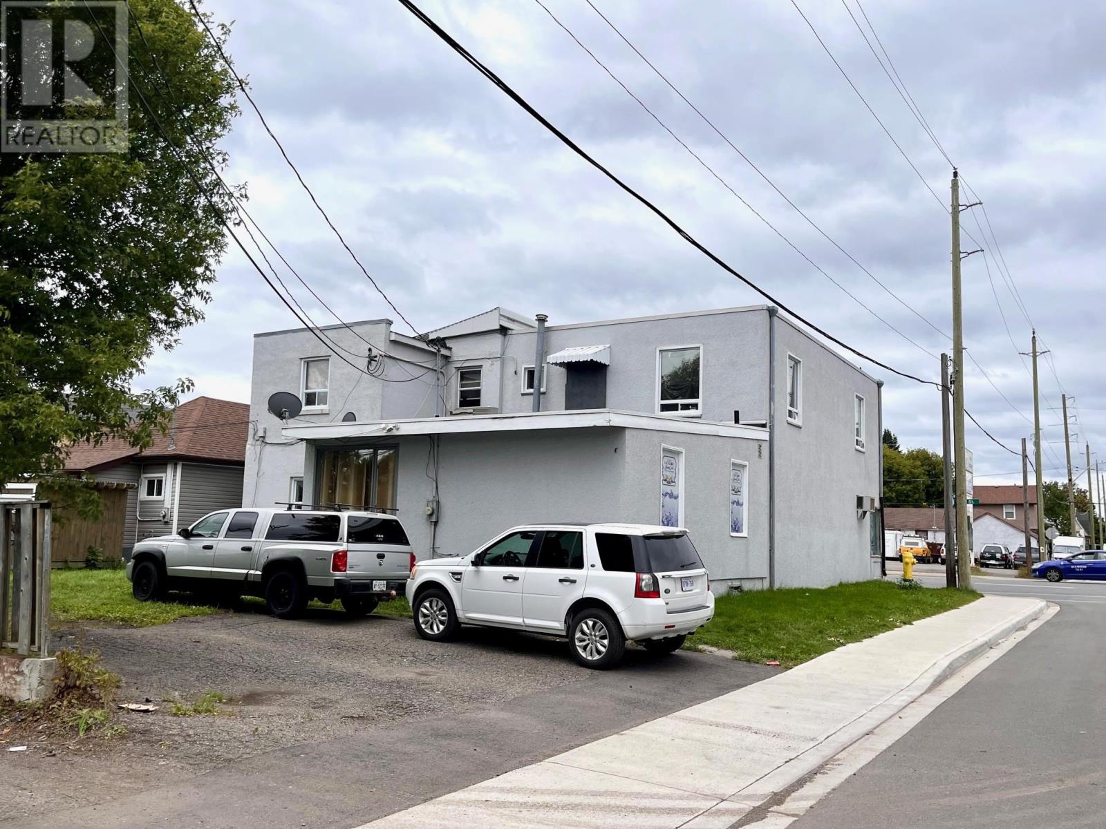 320/322 May St N, Thunder Bay, Ontario  P7C 3P9 - Photo 3 - TB252789