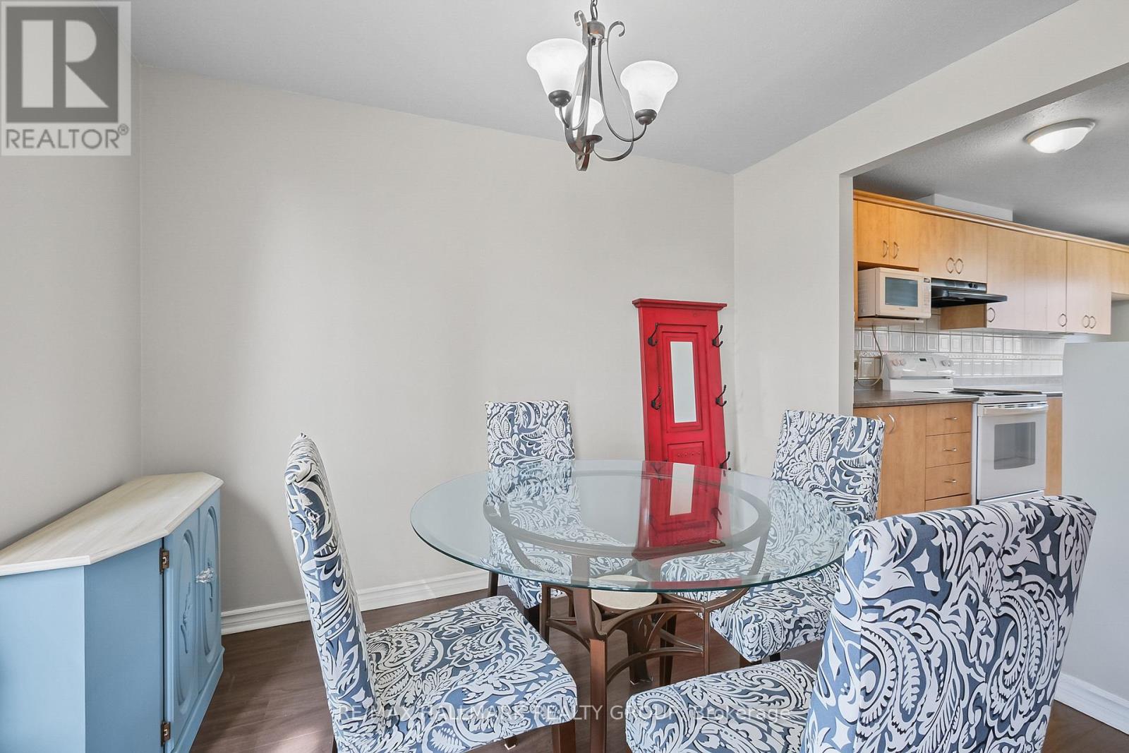 9 - 1483 Bethamy Lane, Ottawa, Ontario  K1J 8P7 - Photo 10 - X12382764