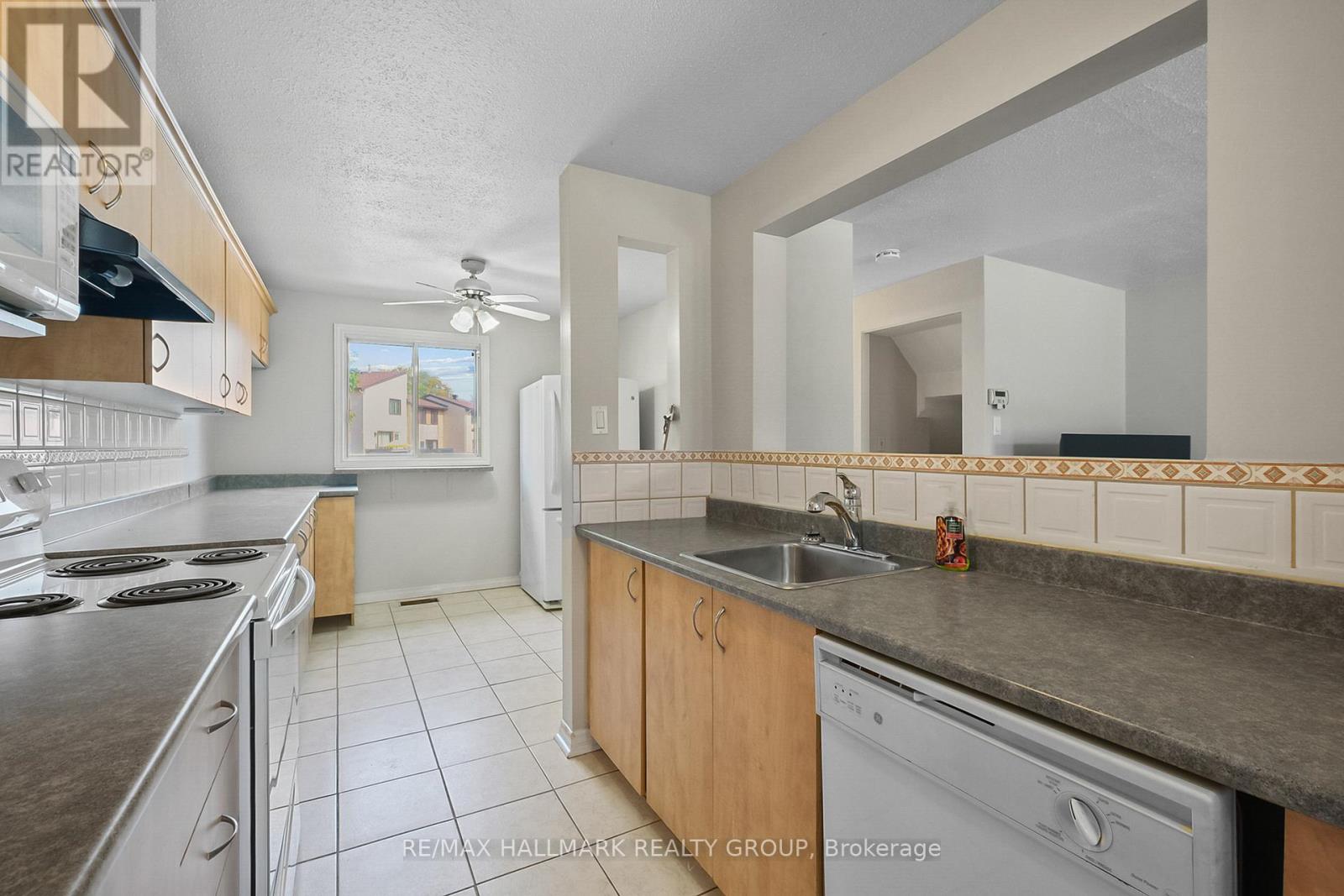 9 - 1483 Bethamy Lane, Ottawa, Ontario  K1J 8P7 - Photo 16 - X12382764