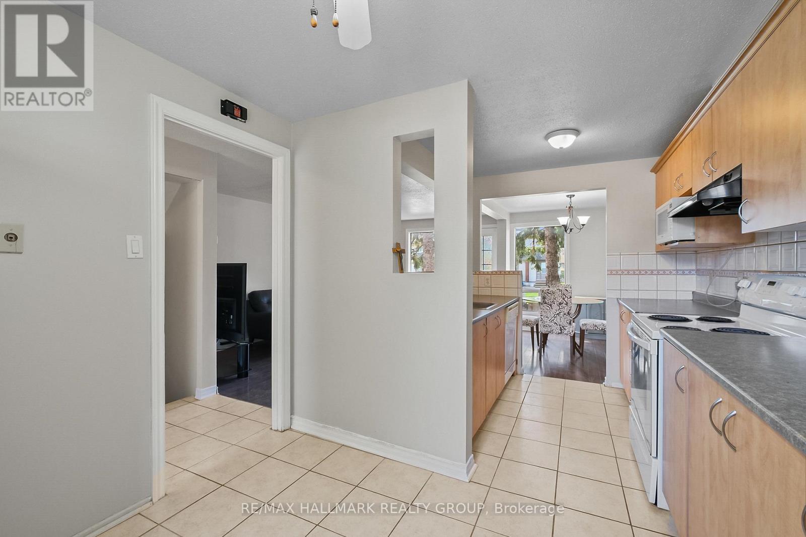 9 - 1483 Bethamy Lane, Ottawa, Ontario  K1J 8P7 - Photo 19 - X12382764
