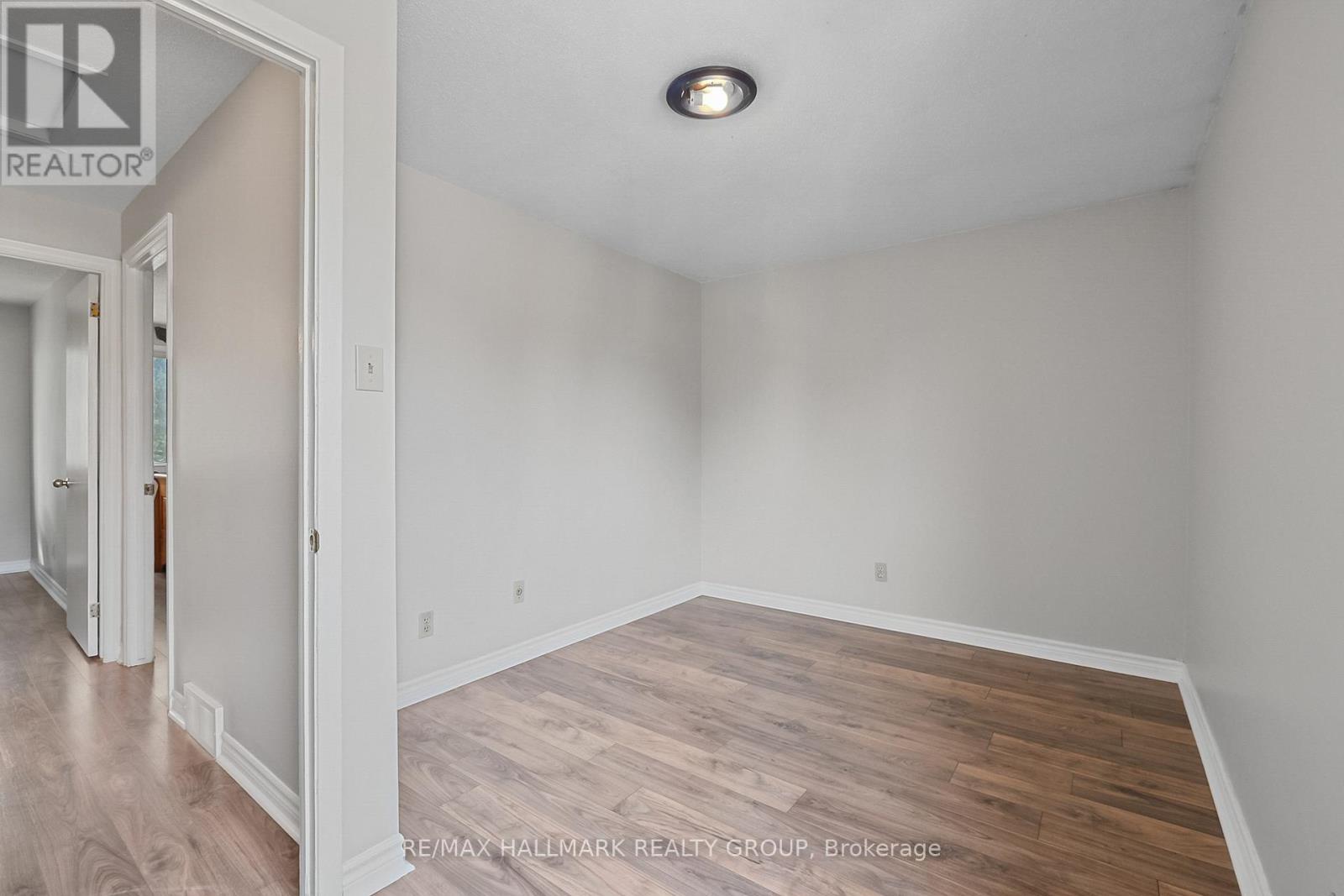 9 - 1483 Bethamy Lane, Ottawa, Ontario  K1J 8P7 - Photo 29 - X12382764