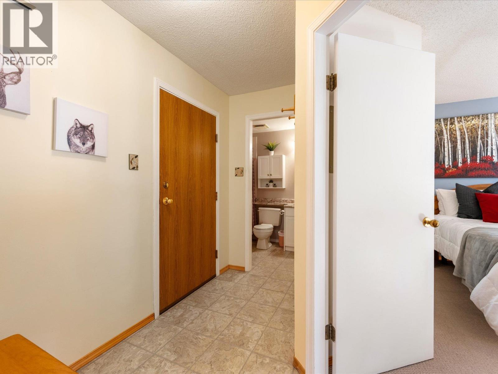 6 2217 Marmot Place, Whistler, British Columbia  V8E 0B4 - Photo 12 - R3044029