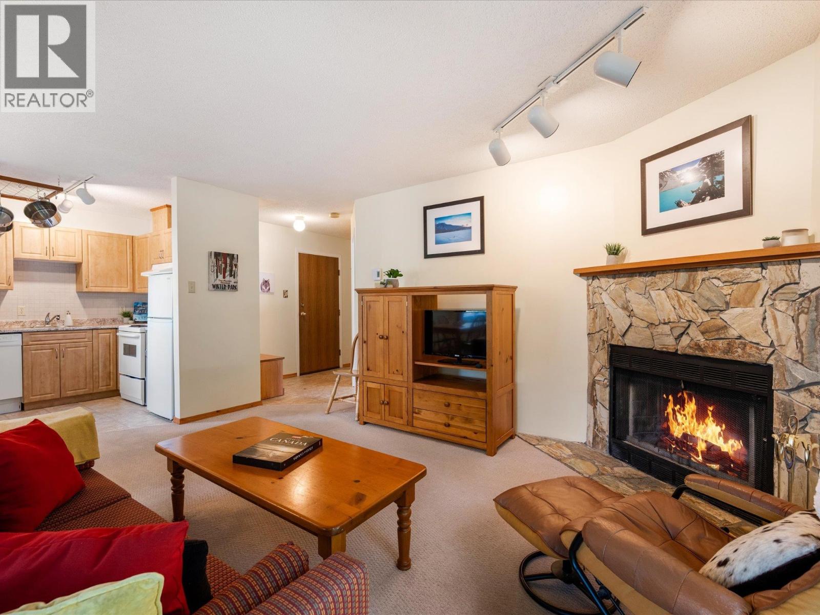 6 2217 Marmot Place, Whistler, British Columbia  V8E 0B4 - Photo 6 - R3044029