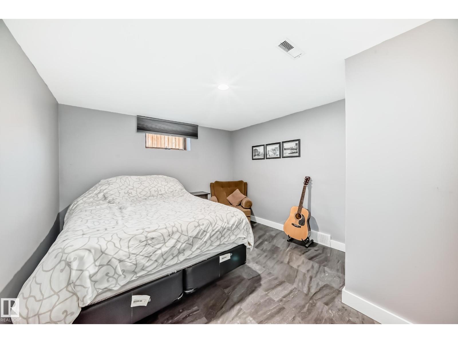 7712 86 Av Nw, Edmonton, Alberta  T6C 1H8 - Photo 11 - E4456105