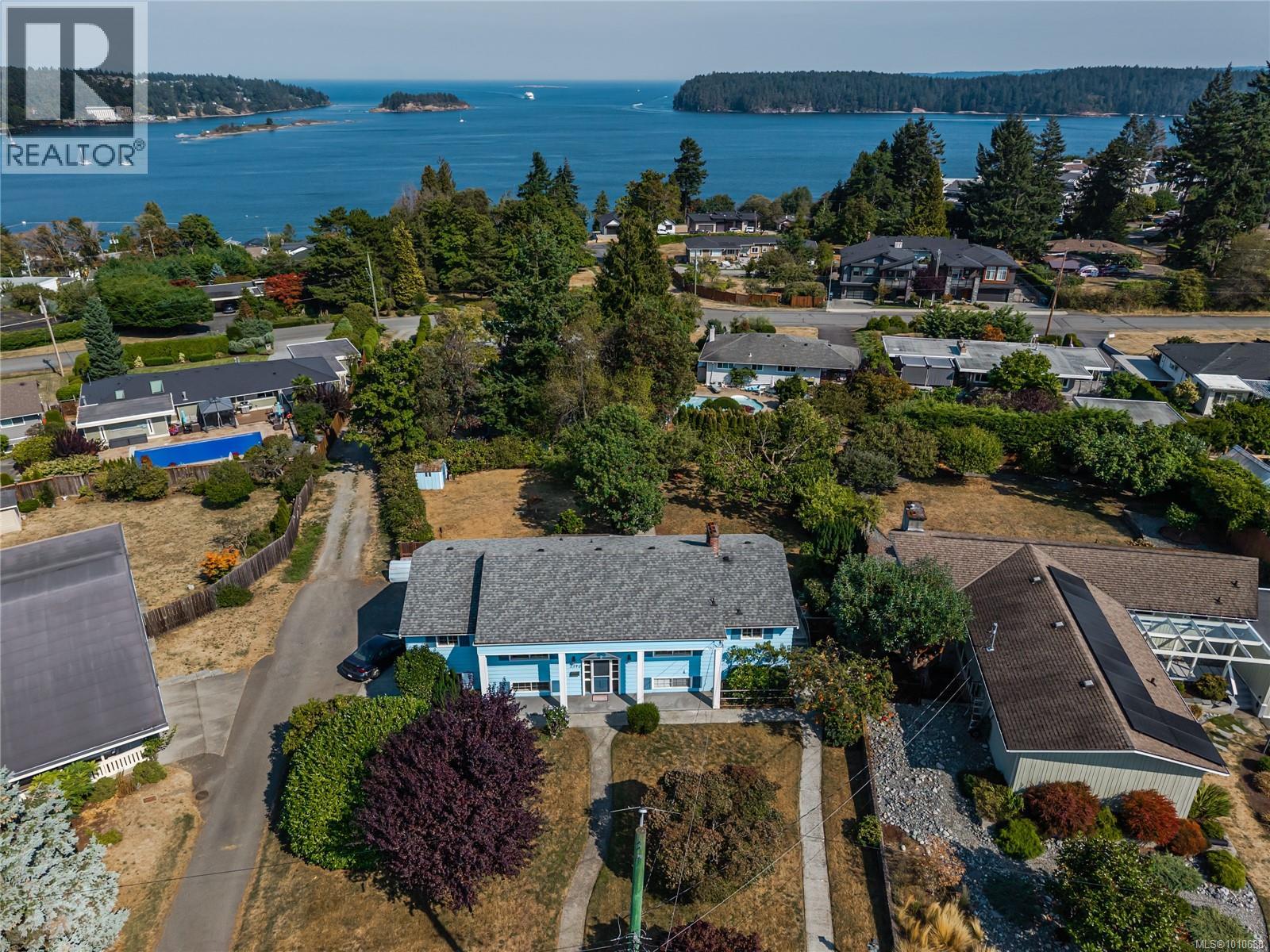 2540 Holyrood Dr, Nanaimo, British Columbia  V9S 4K9 - Photo 2 - 1010638