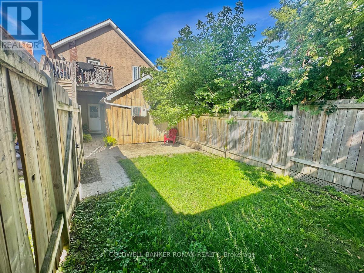 284 Main Street, King, Ontario  L0G 1T0 - Photo 3 - N12370585