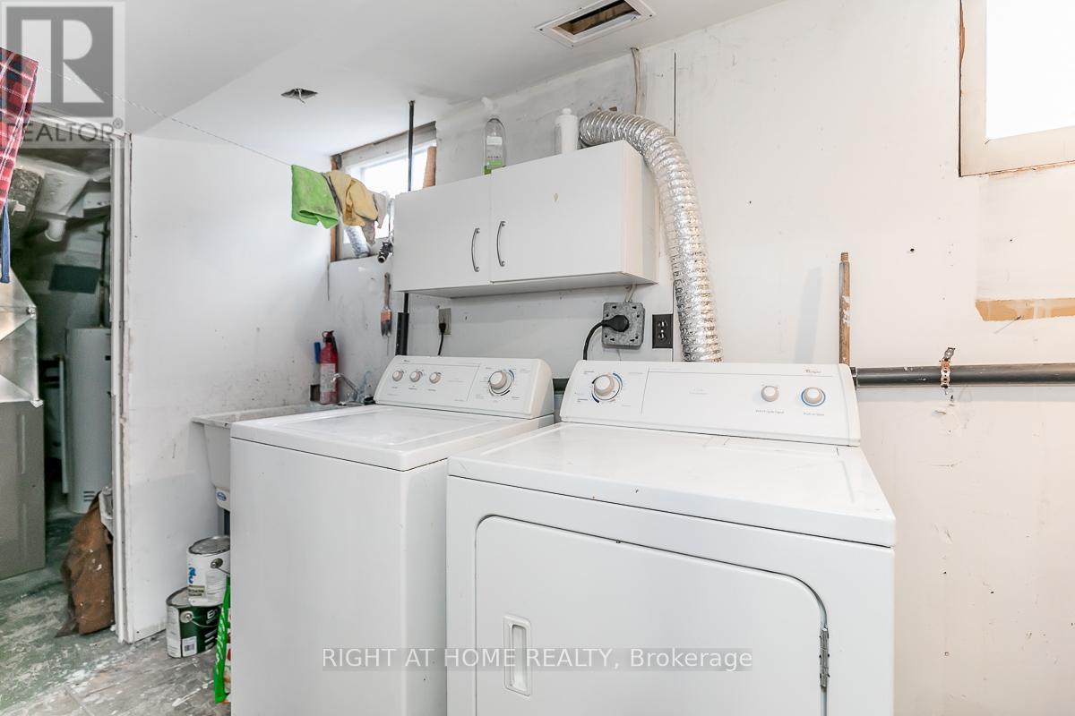 Lower - 20 Carlton Road, Barrie, Ontario  L4M 5J6 - Photo 19 - S12382745