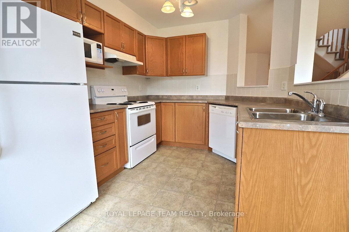 177 Romina Street, Ottawa, Ontario  K2S 0J7 - Photo 12 - X12382768