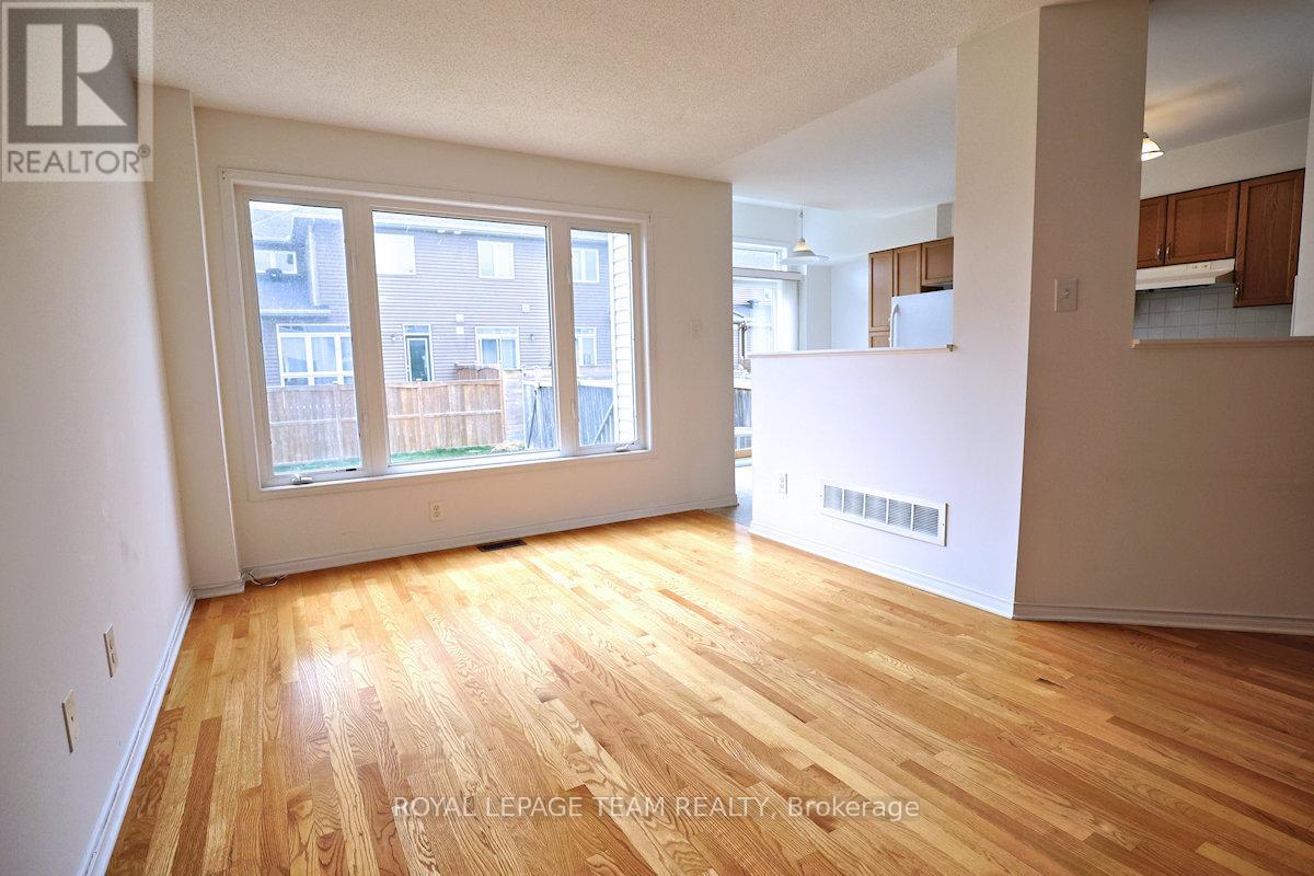177 Romina Street, Ottawa, Ontario  K2S 0J7 - Photo 6 - X12382768