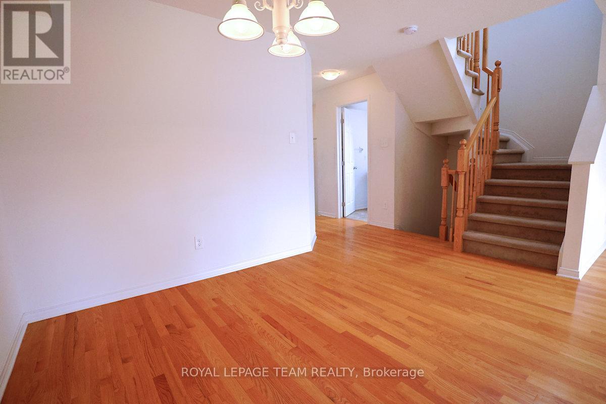 177 Romina Street, Ottawa, Ontario  K2S 0J7 - Photo 9 - X12382768