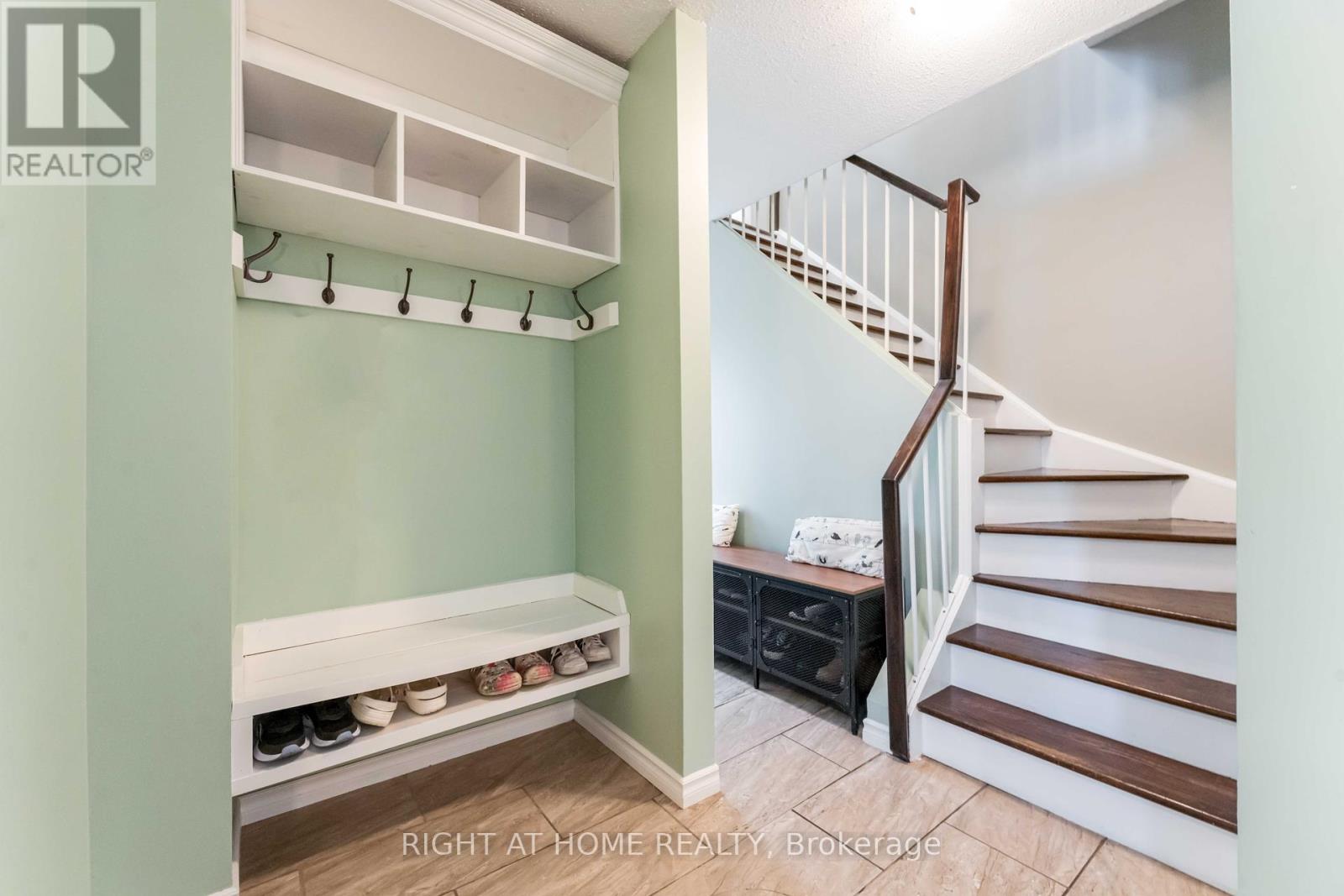 Property at 8 STABLE WAY image 3
