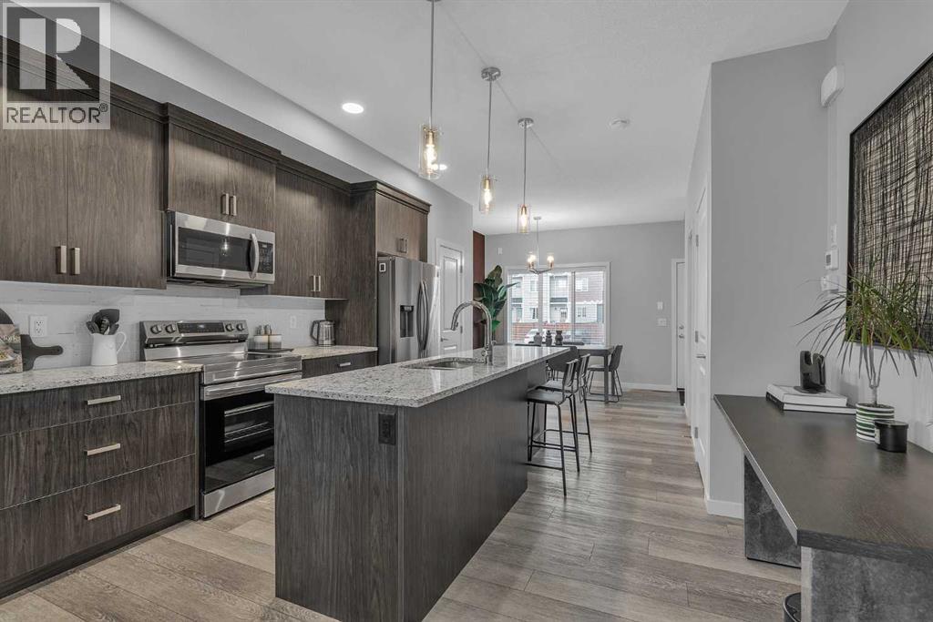 Property at 1121 Chinook Gate Bay SW image 3
