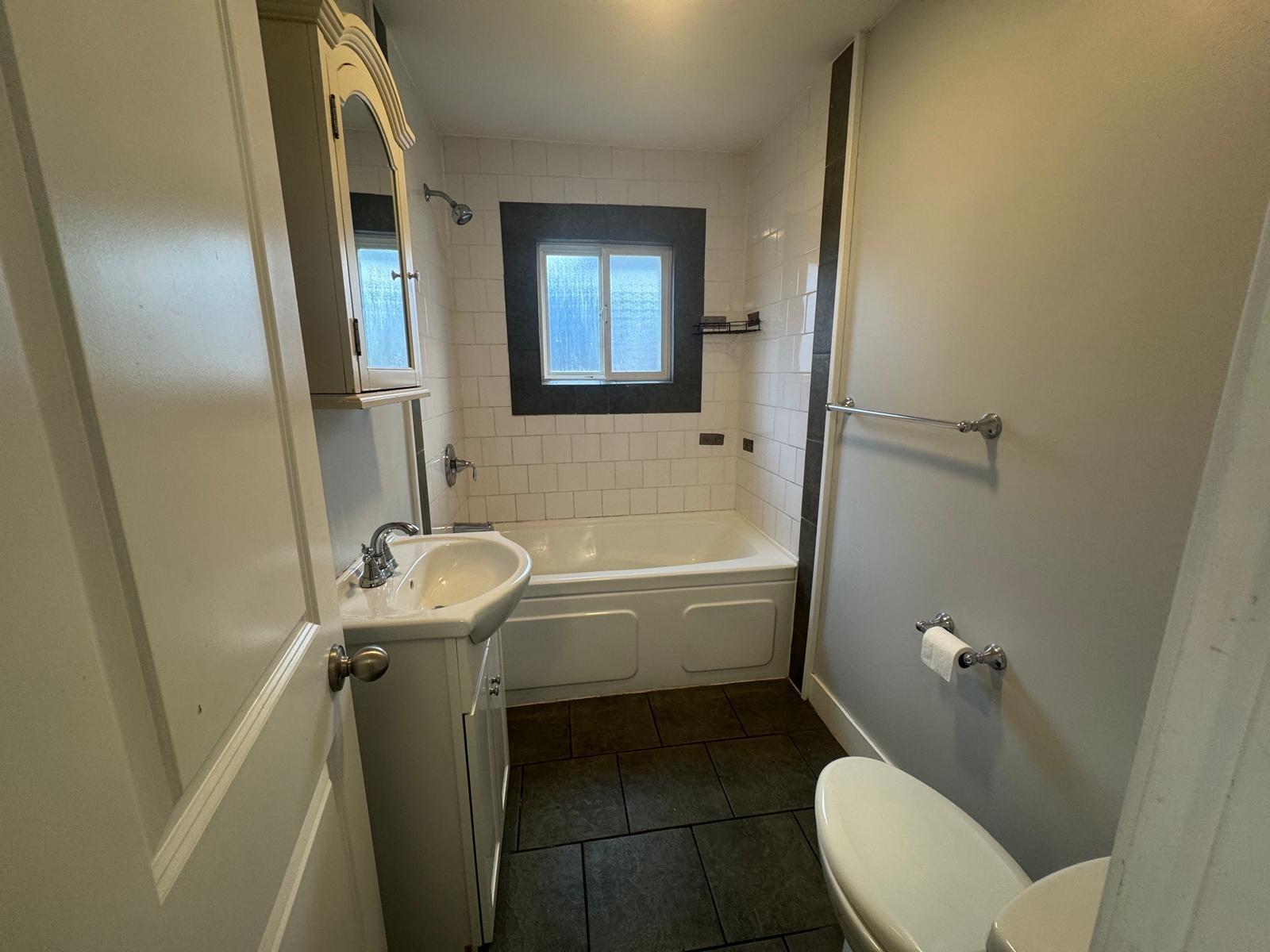 7657 Blott Street, Mission, British Columbia  V2V 3K2 - Photo 7 - R3012879