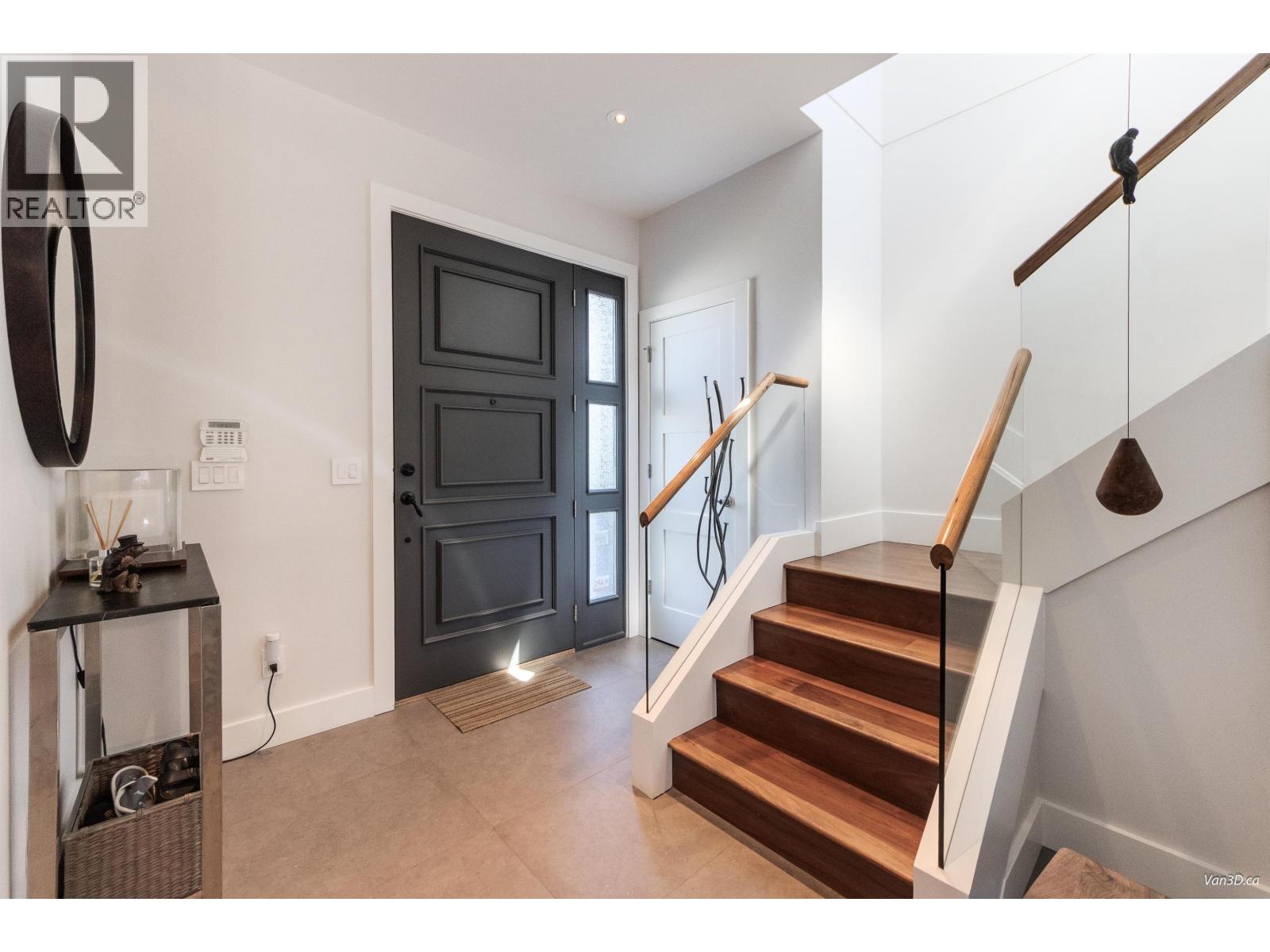 4698 W 11th Avenue, Vancouver, British Columbia  V6R 2M7 - Photo 3 - R3043940