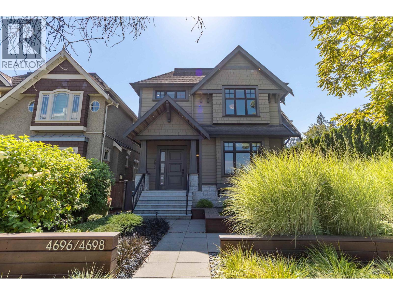 4698 W 11TH AVENUE, Vancouver, British Columbia