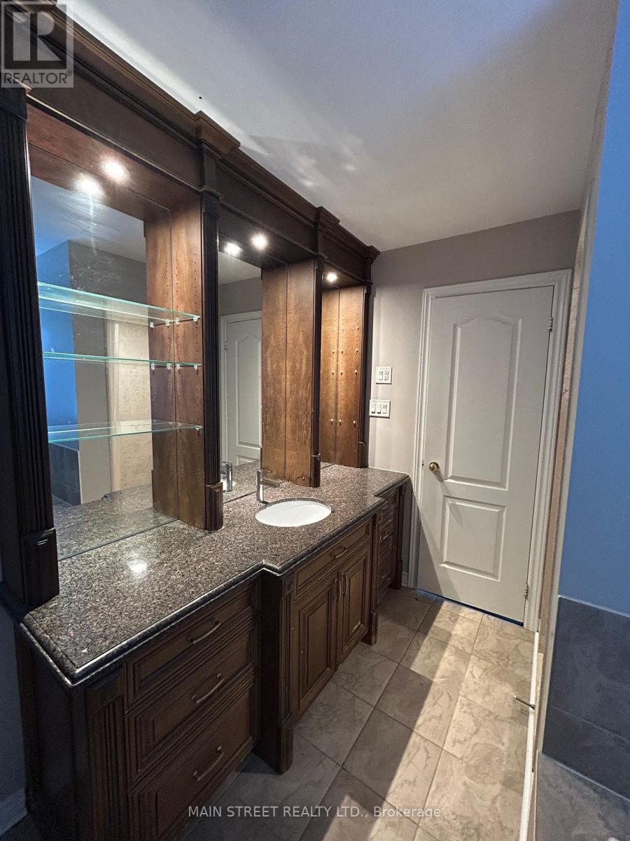 84 Pannahill Drive, Brampton, Ontario  L6P 3B3 - Photo 22 - W12382770