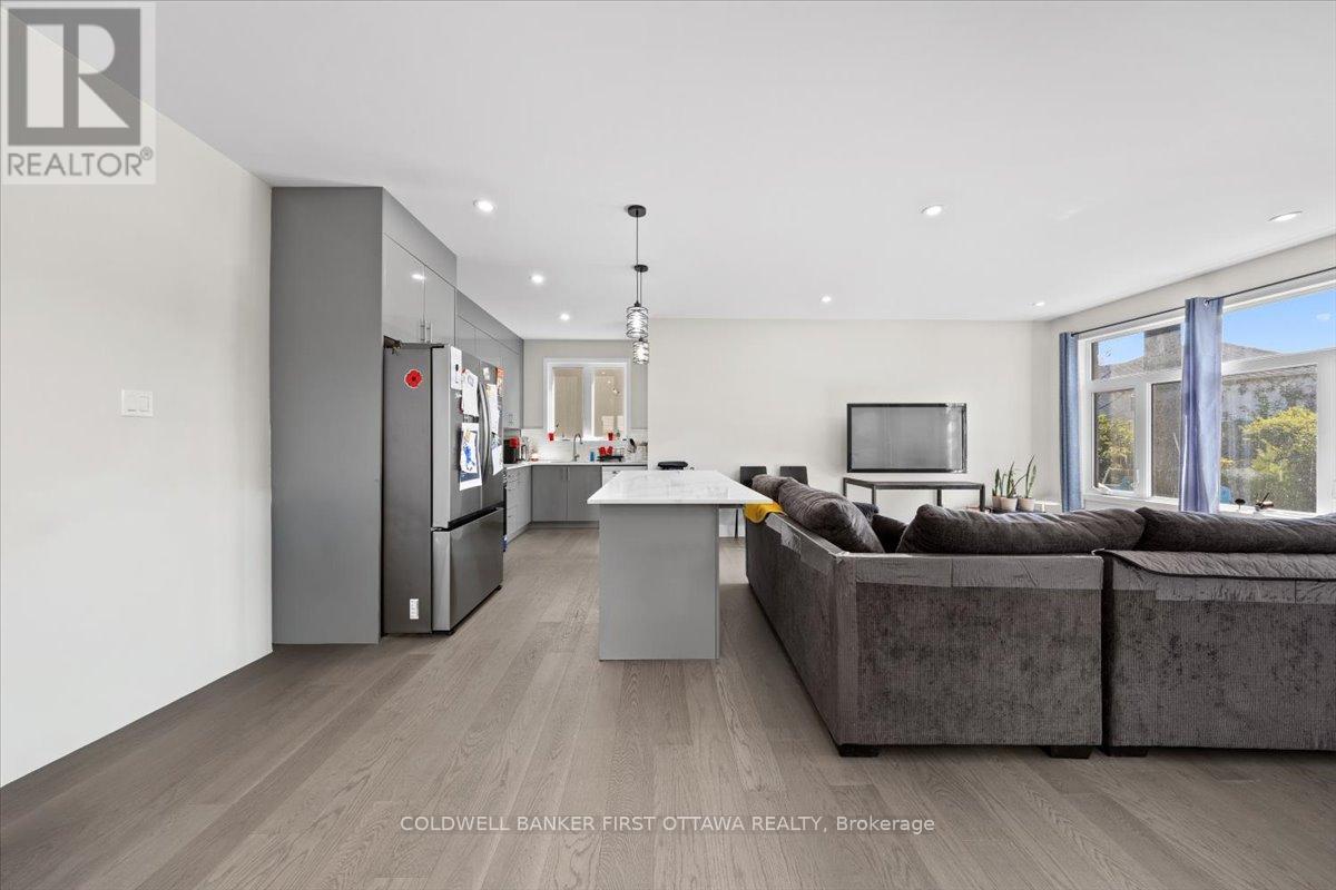 A/b - 22 Inverkip Avenue, Ottawa, Ontario  K1T 4B7 - Photo 20 - X12382810