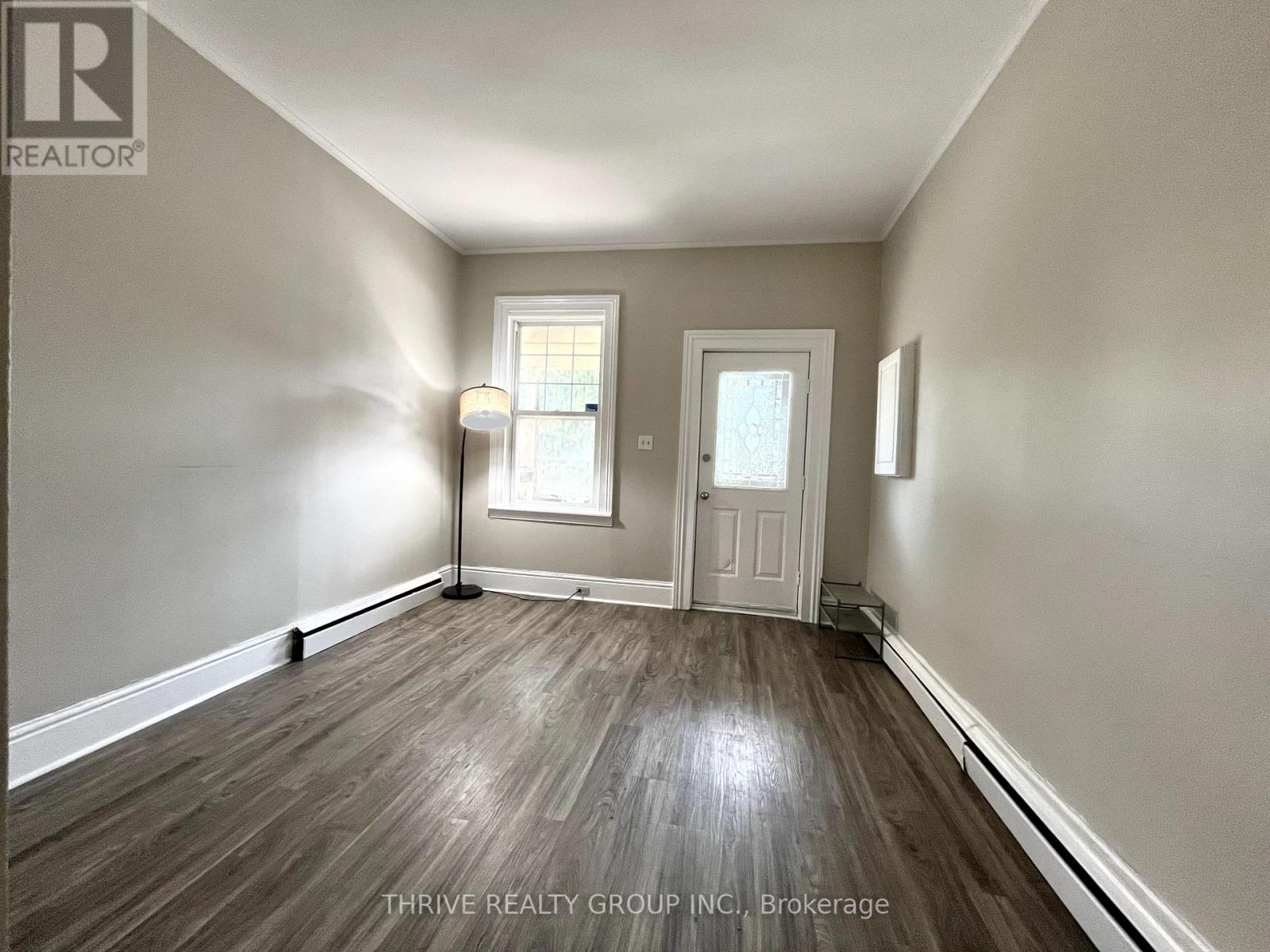 448 Simcoe Street, London East, Ontario  N6B 1K2 - Photo 4 - X12382796