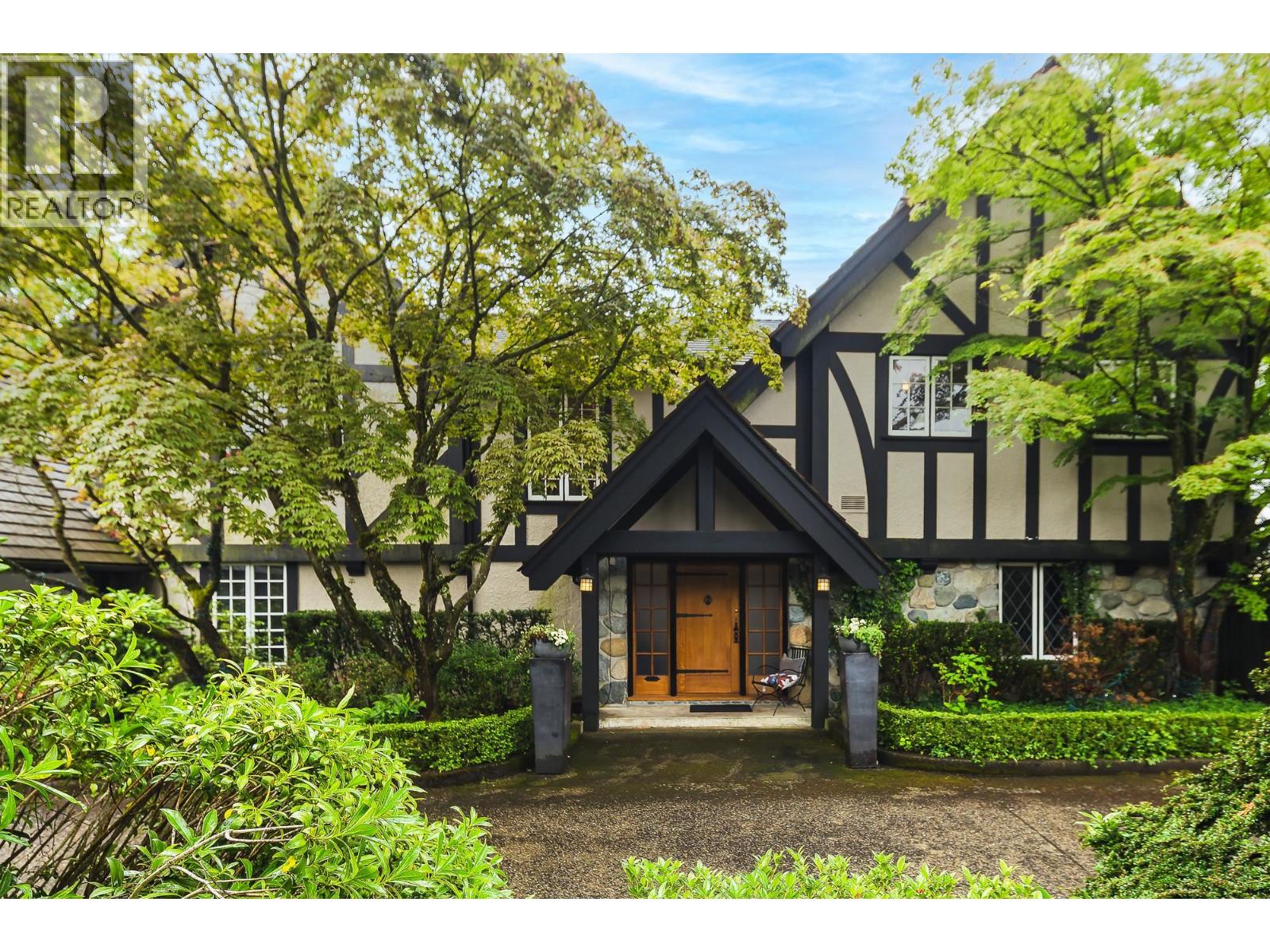 1850 Mathers Avenue, West Vancouver, British Columbia  V7V 2G8 - Photo 3 - R3043952