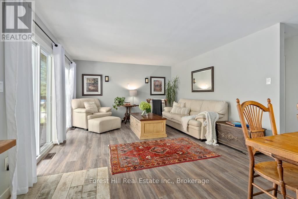 1076 Harvey Avenue, Algonquin Highlands, Ontario  P0A 1E0 - Photo 13 - X12377402