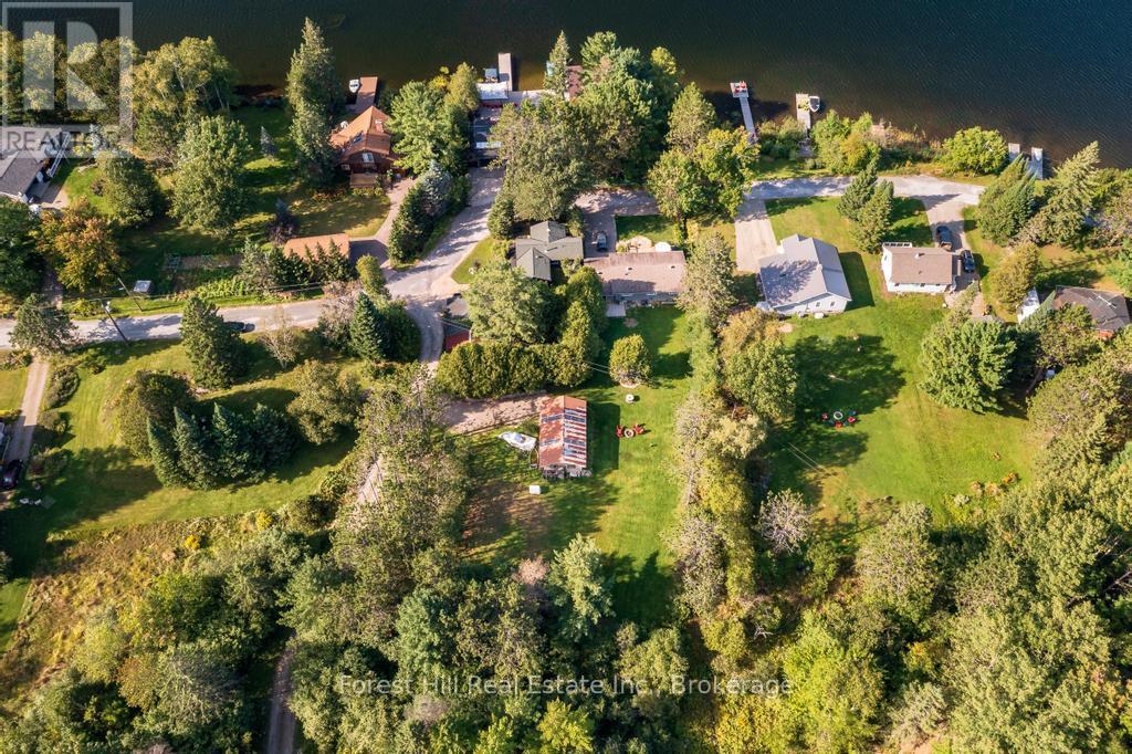 1076 Harvey Avenue, Algonquin Highlands, Ontario  P0A 1E0 - Photo 3 - X12377402