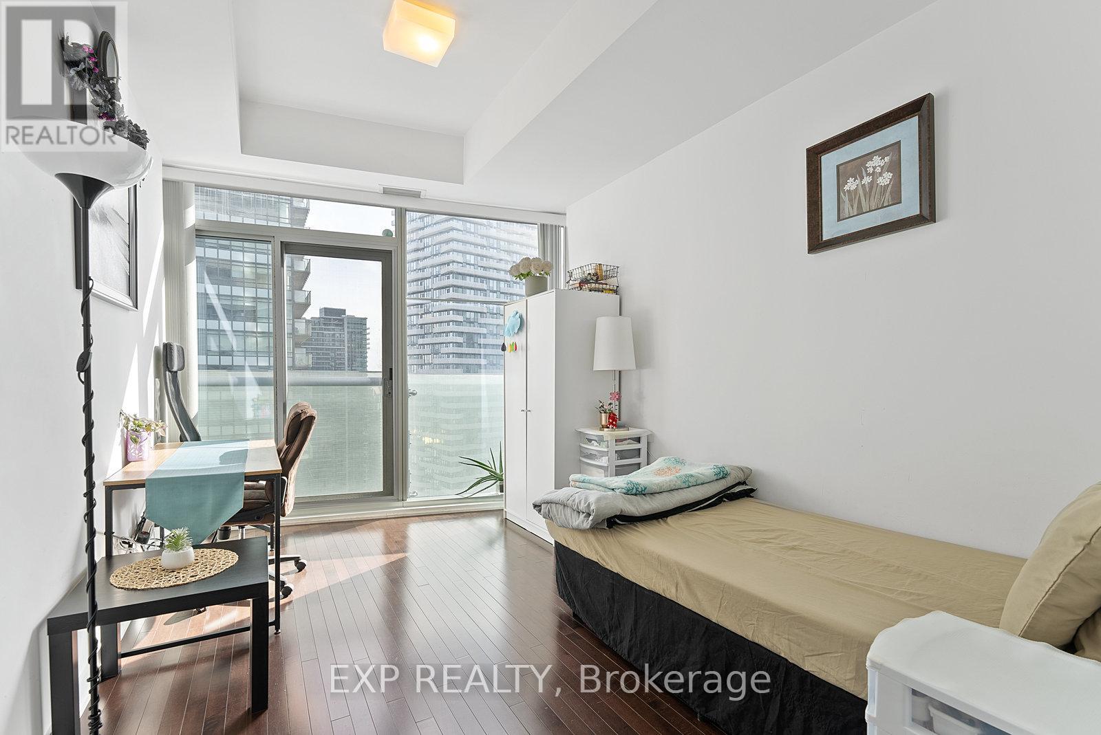 3702 - 14 York Street, Toronto, Ontario  M5J 0B1 - Photo 14 - C12382805
