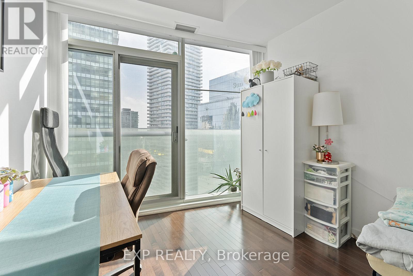 3702 - 14 York Street, Toronto, Ontario  M5J 0B1 - Photo 7 - C12382805