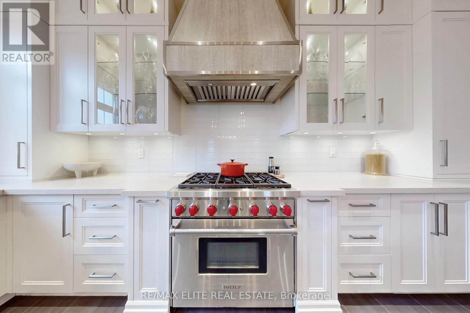 7 Colyton Court, Aurora (Aurora Grove), Ontario  L4G 6Z6 - Photo 12 - N12382795